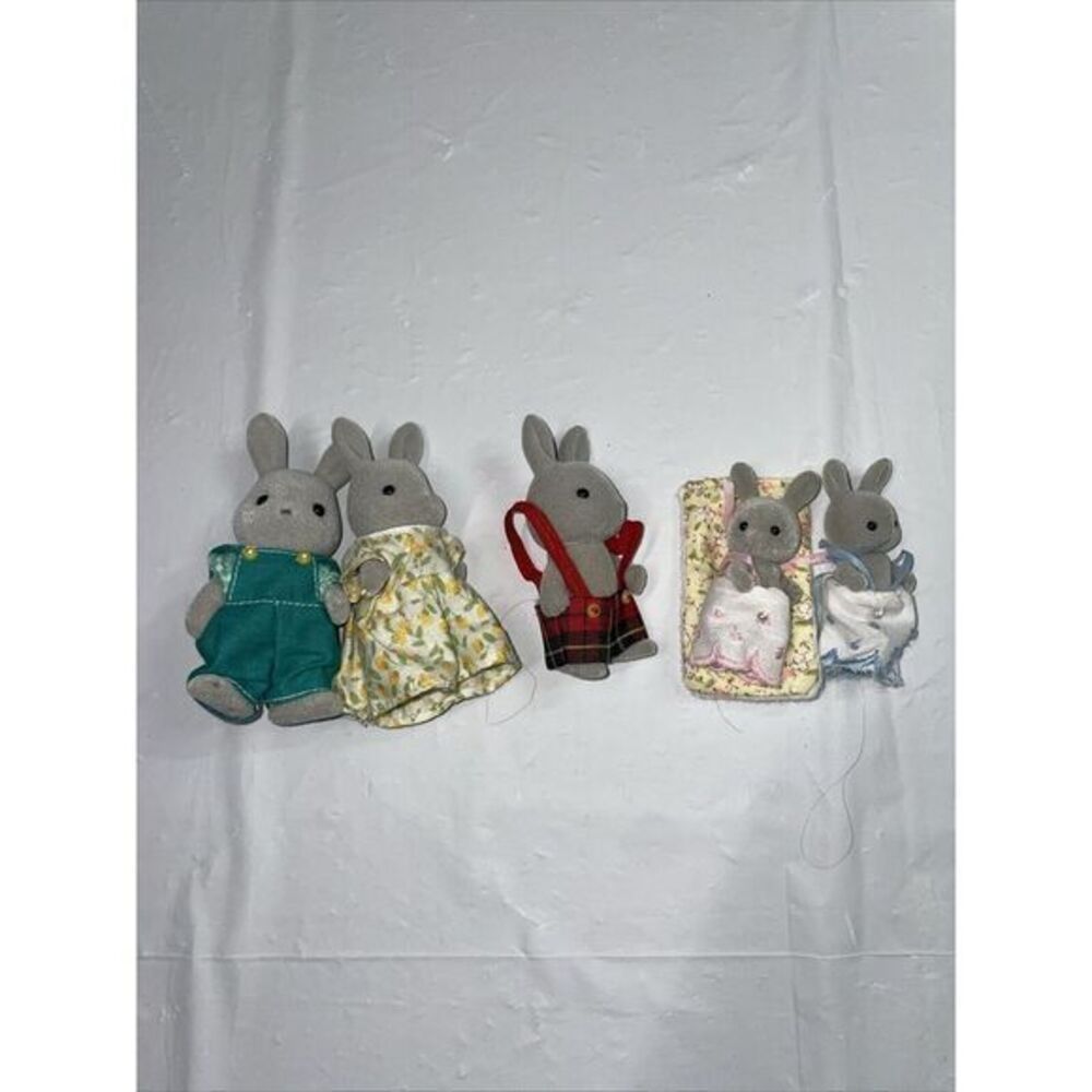 Sylvanian Families Babblebrook Rabbit‎ Family Of 5 Calico Critters